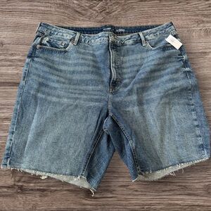 NWT's Women's Old Navy OG Strait Shorts secret-smooth pockets Size 24